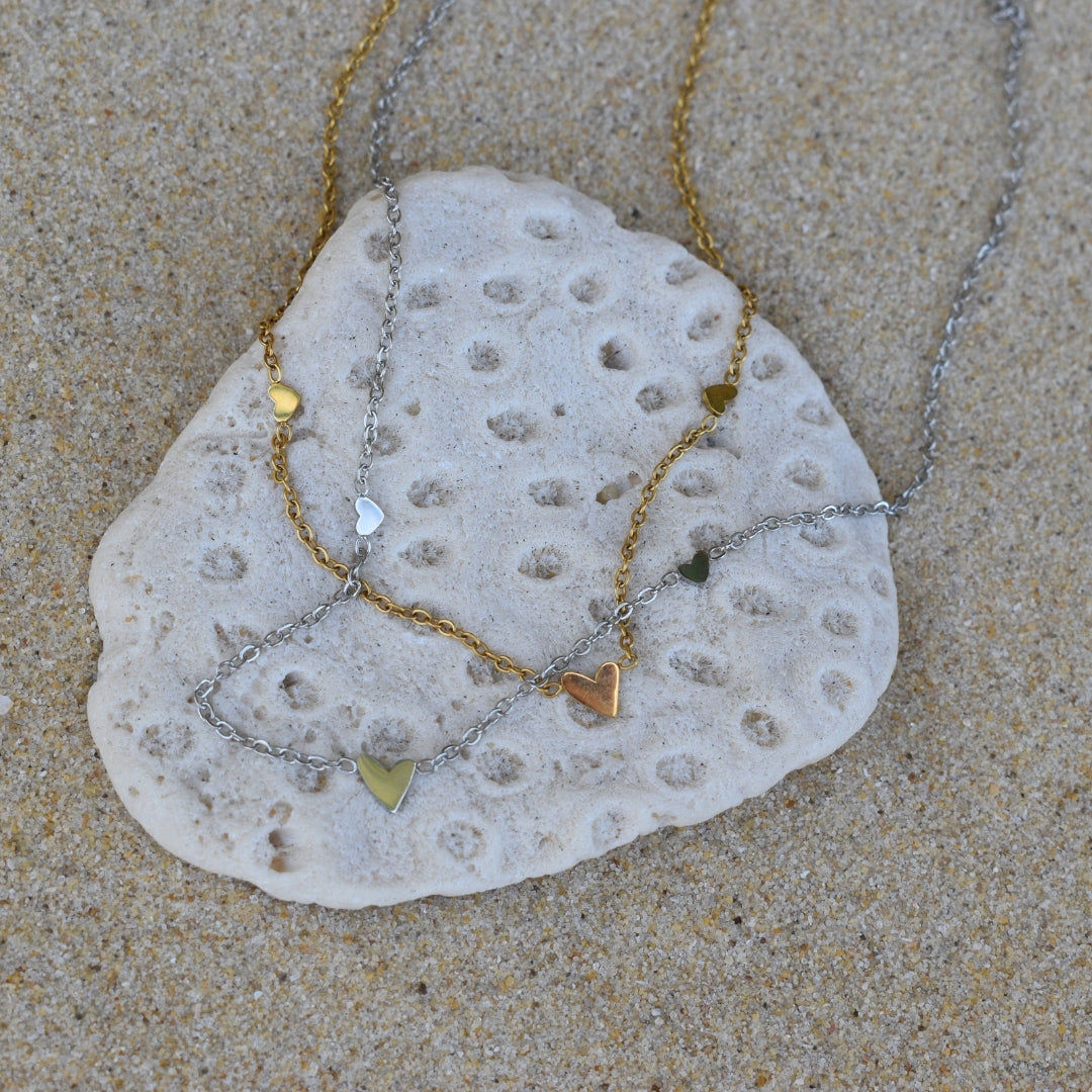 Dainty Hearts Necklace - Goldieboxx Jewellery