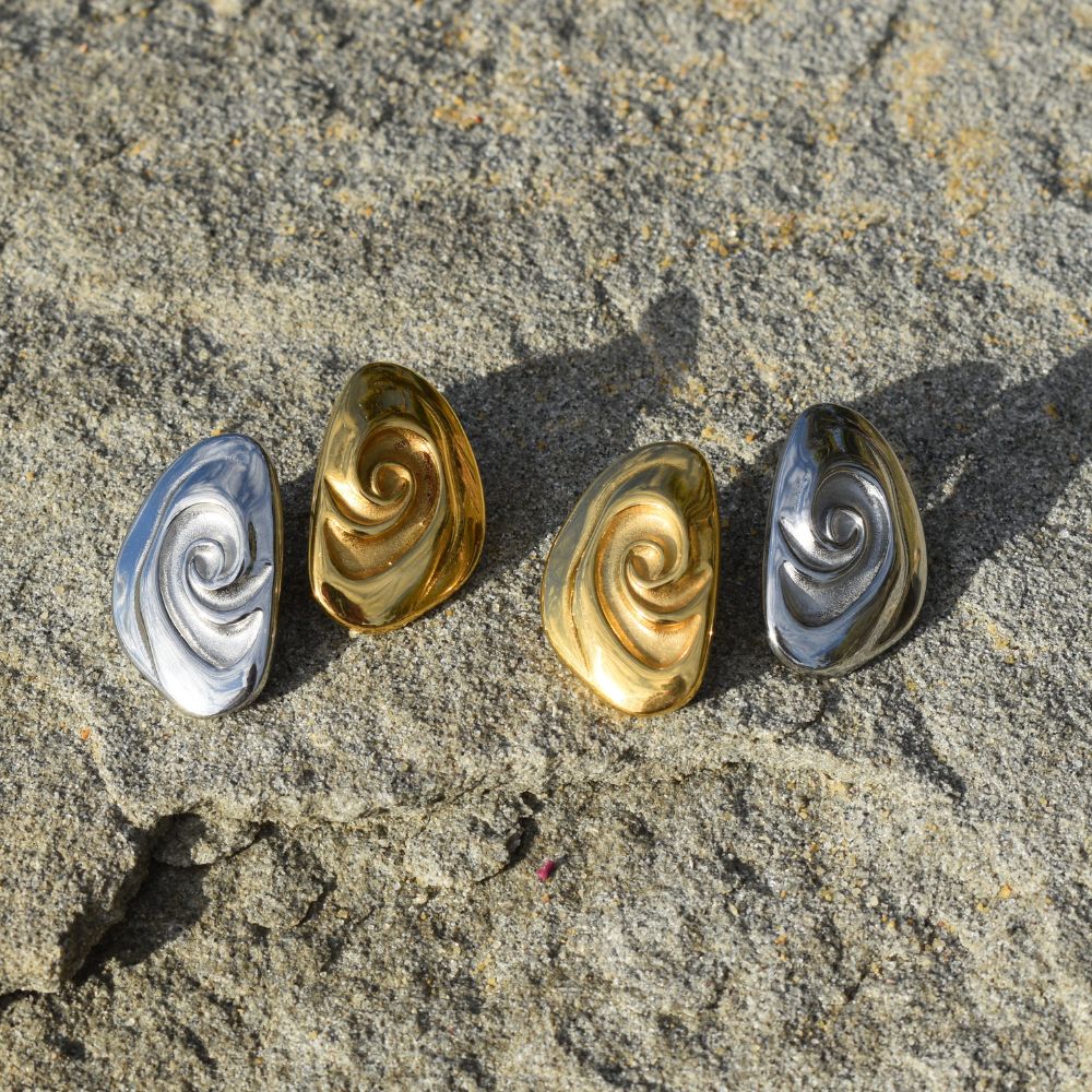 Maddi Earrings | Gold Oval Stud Earrings With Swirl - My Store