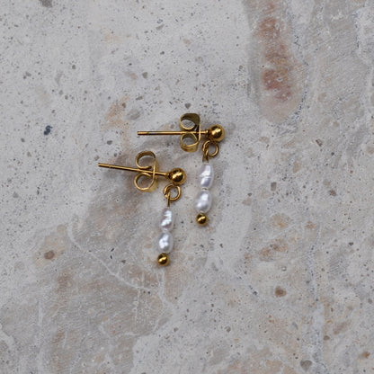 Mini rice Pearl Studs - Goldieboxx Jewellery
