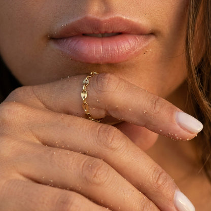 Dainty Sparkle Chain Ring - Goldieboxx Jewellery